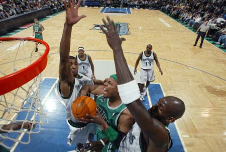 罗克经纪人：我们预计会收到一份来自英超球队的5000万欧元报价（罗克经纪人：英超球队或将开出5000万欧元报价）