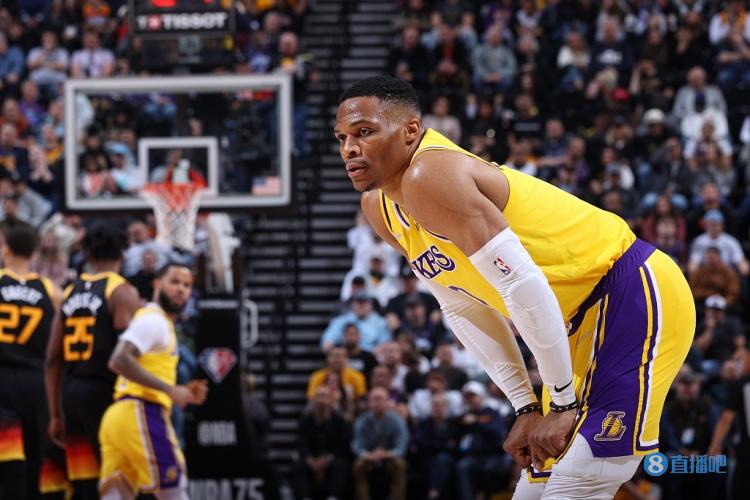 0-3完败！亚洲冠军太丢人，一胜难求垫底出局，球迷：怎么进的世界杯？（0-3落败！亚洲冠军一胜难求垫底出局，球迷质疑：凭什么进世界杯？）