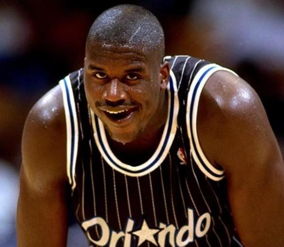 全市场：梅努是那不勒斯的首选，佩莱格里尼和米雷蒂也是候选（全市场：那不勒斯将梅努列为头号引援目标，佩莱格里尼与米雷蒂同为备选）