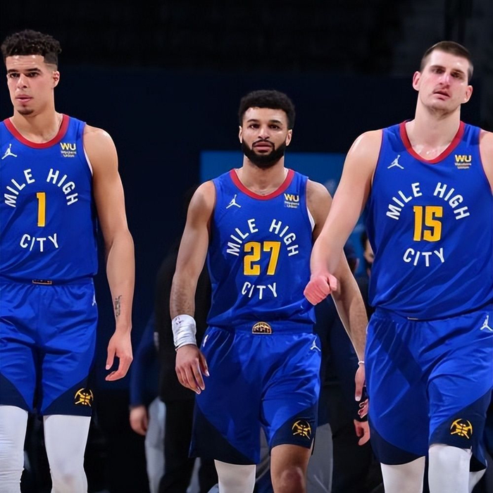 全市场：戴维表现未达尤文预期，米兰、热刺和切尔西对他感兴趣（全市场：戴维表现不达尤文标准，米兰、热刺与切尔西有意引进）