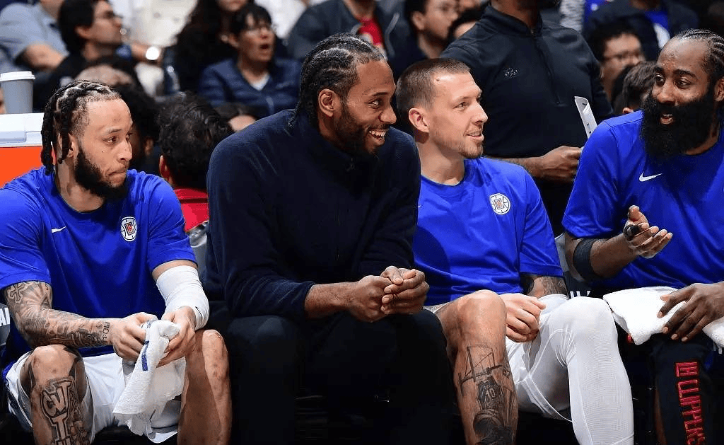 巴尔韦德：马竞是一支竞争力强的球队，且总能给皇萨制造麻烦（巴尔韦德：马竞竞争力十足，一直是皇萨的难缠对手）