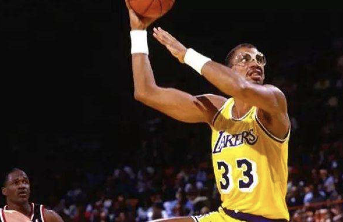 波兰学者：巴列卡诺是欧协联夺冠热门；不能称其为马德里老三（波兰学者：巴列卡诺被视为欧协联夺冠热门，但难称马德里“老三”）