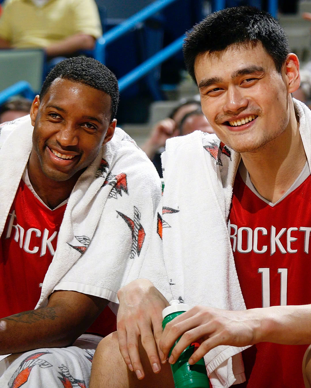 布达佩斯Major：枪法碾压！绿龙13-8战胜液体取开门红（布达佩斯Major：绿龙火力压制，13-8力克液体迎来开门红）