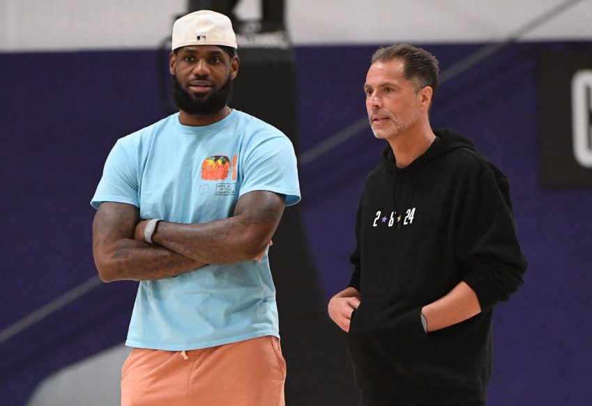 足协杯决赛，北京国安主帅拉米罗选择带球队核心球员...（足协杯决战，国安主帅拉米罗携核心球员出征）