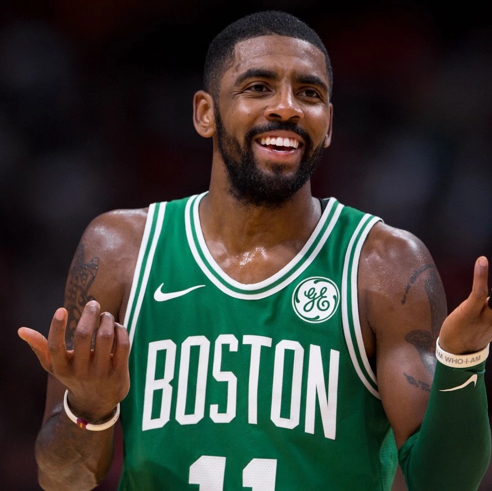 球探报告：新萨利巴还是迷你科纳特？详解枪手目标中卫雅凯（球探解读：萨利巴2.0还是小科纳特？深度剖析阿森纳目标中卫雅凯）