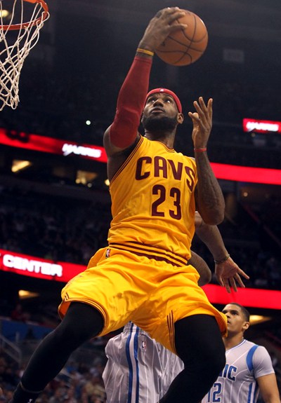 舒梅切尔谈阿诺德被球迷嘘：这不对，他应该受到球迷们的欢迎（舒梅切尔：阿诺德被嘘不妥，球迷本应欢迎他）