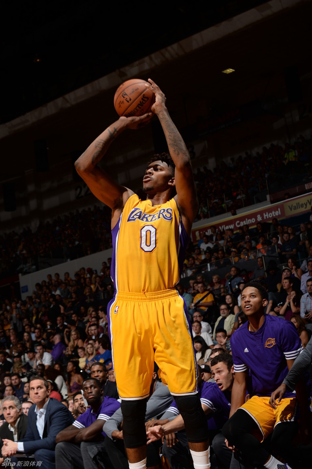 德国转会市场更新切尔西球员身价，帕尔默1.2亿欧居首（德转更新蓝军球员估值，帕尔默1.2亿欧登顶）