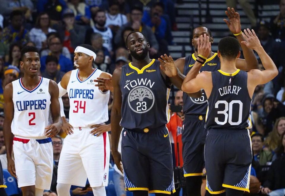 🎮HLE 2-0 DK：许哥一分钟倒两次无力再战，HLE再下一城（🎮HLE 2-0 DK：许哥一分钟连倒两次无力回天，HLE再取一城）