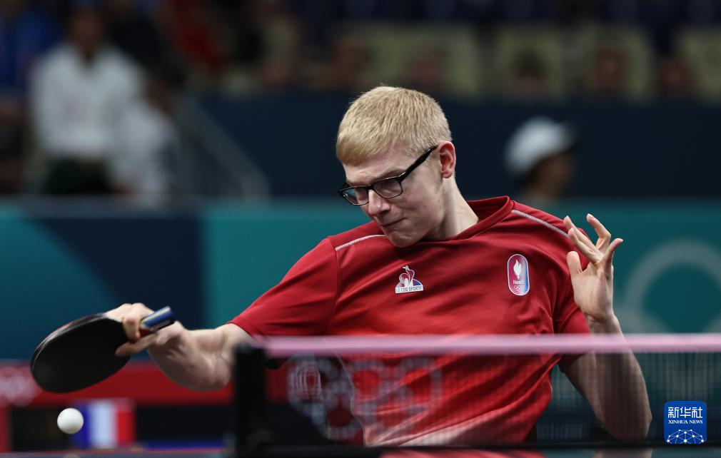 中脱颖而出 中脱颖而出